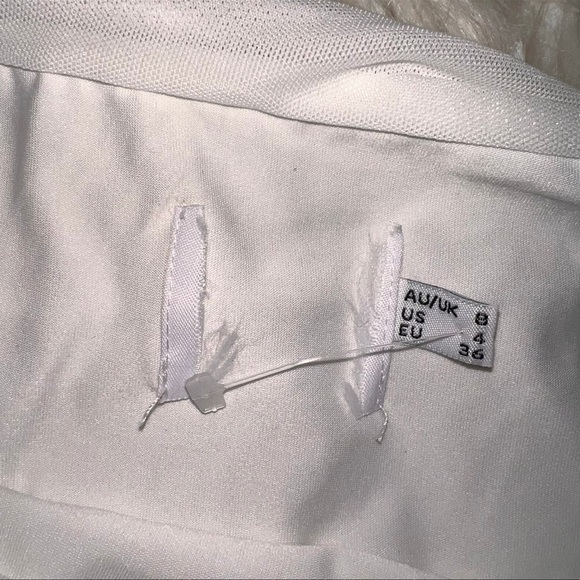 Princess Polly CITY LIGHTS CROP TOP White Size 4 New Without Tags - Picture 6 of 7